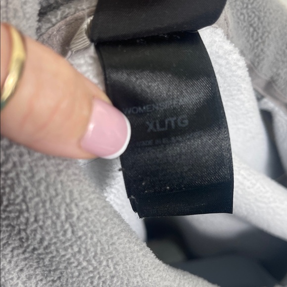 North Face Fleece Jacket - Picture 5 of 7